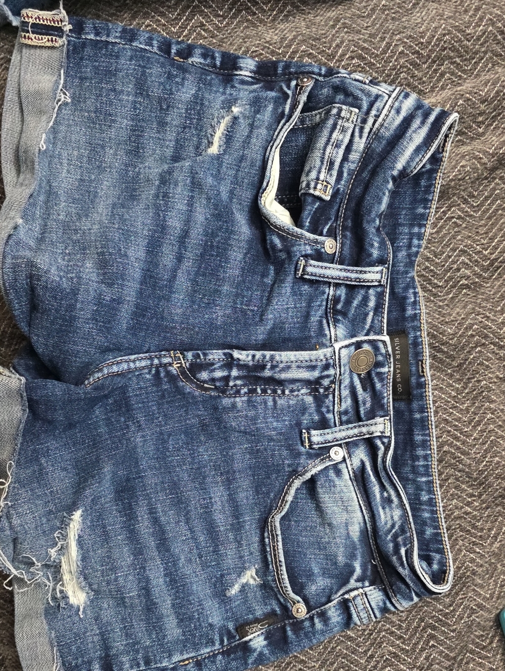 Women’s Distressed Dark Blue Denim Shorts Silver Jeans Size 26